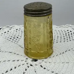 Vintage Jeanette Yellow Shaker With Metal Lid