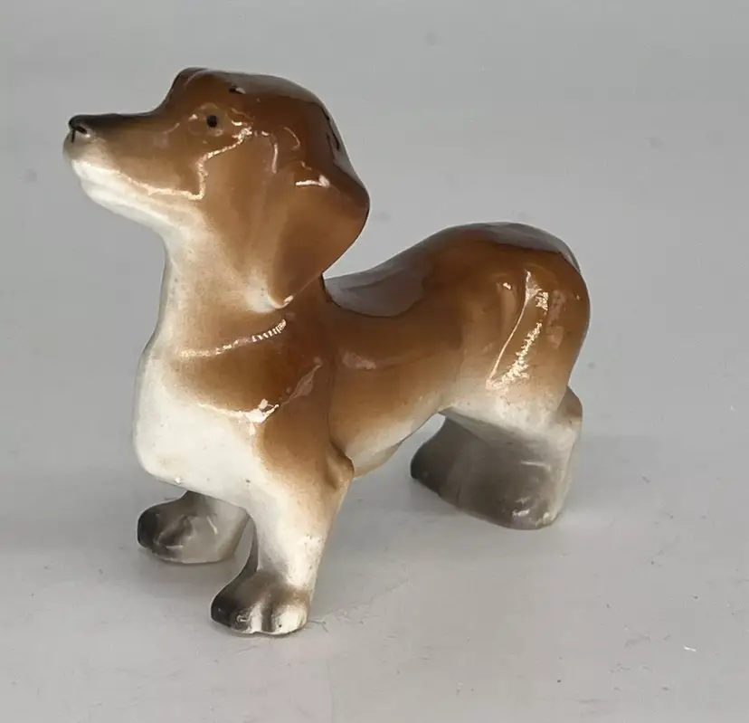 Vintage 3 1/2” Dachshund Figurine Dog Doxie Japan 