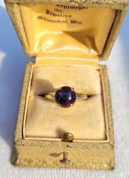 Vintage 10k Gold Star Garnet Red Solitaire Cabachon Ring Sz 6