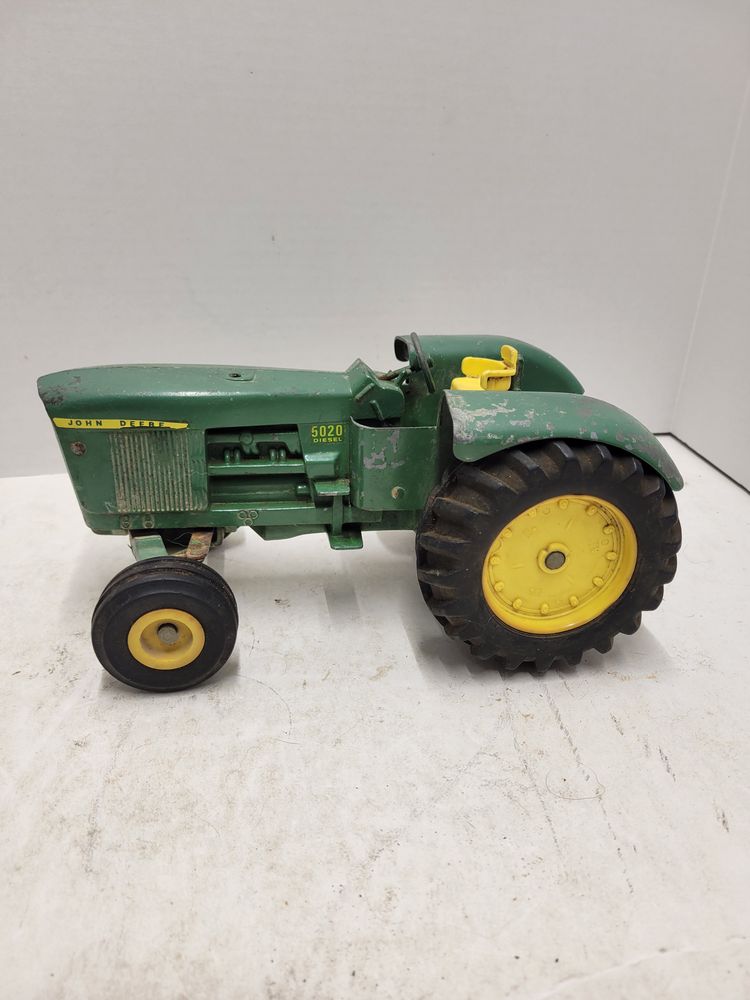John Deere Vintage ERTL 5020 Diesel Tractor 1:16 Scale Model Diecast Metal