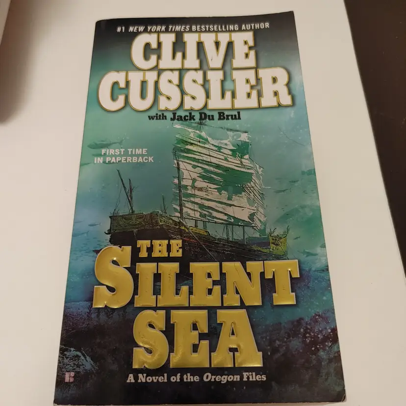 The Silent Sea by Clive Cussler. Paperback. Like new.