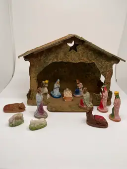 Vintage Nativity Chalkware Figures Putz Like Manger