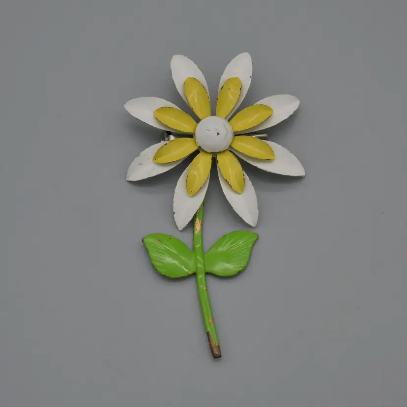 Vintage Retro Daisy Flower Enameled Metal Brooch Layered Pin White Yellow Green 3"