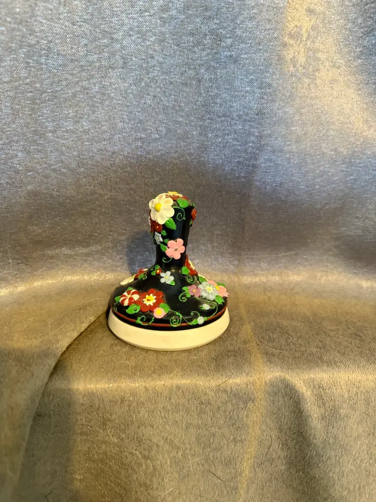 Mary Englebreit 1999 Ceramic Cookie Stamp/Press Floral Imprint