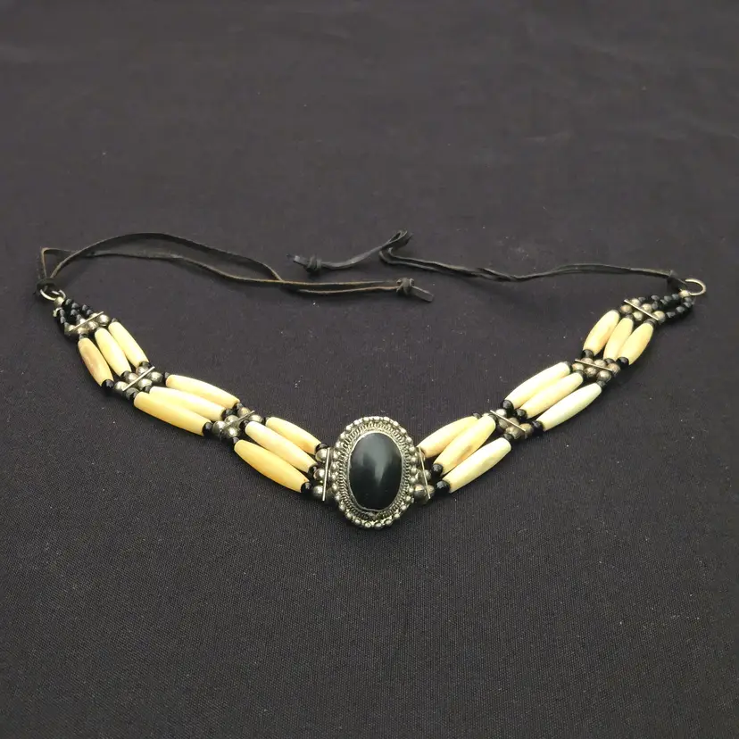 Choker Necklace Native American Handmade Bone, Beads Leather Black & Cream Colored Beads Vintage