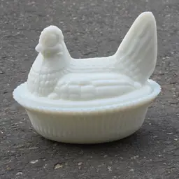 White Milk Glass Hen on Nest Covered Dish Chicken Unbranded 5½" Vintage READ