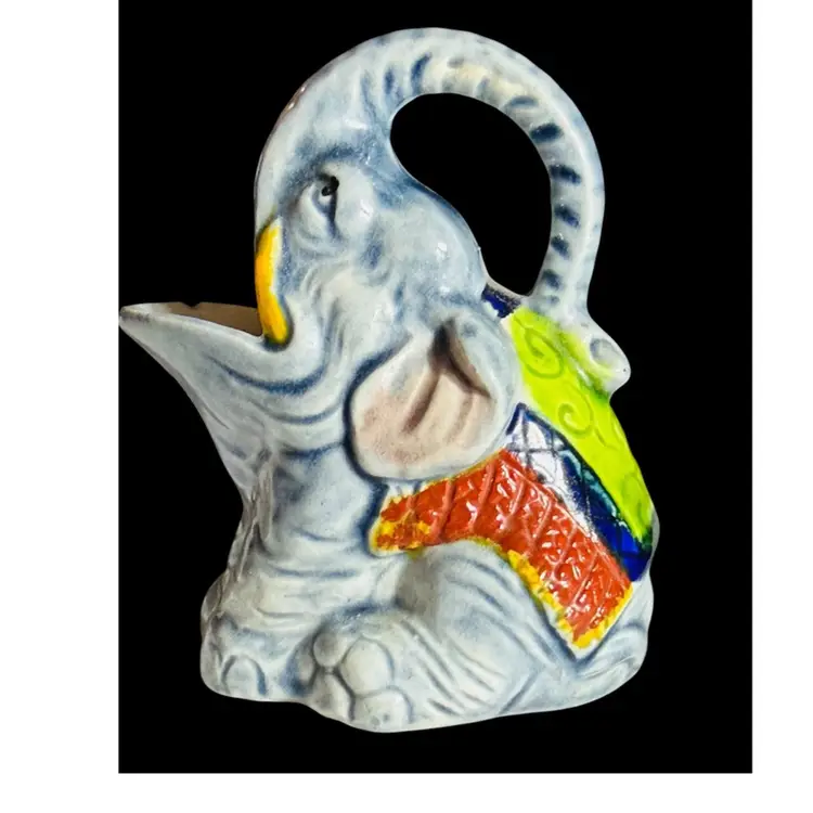 Vintage Ceramic Trunk Up Elephants - Made In Taiwan - About 2.25”x 2.5”