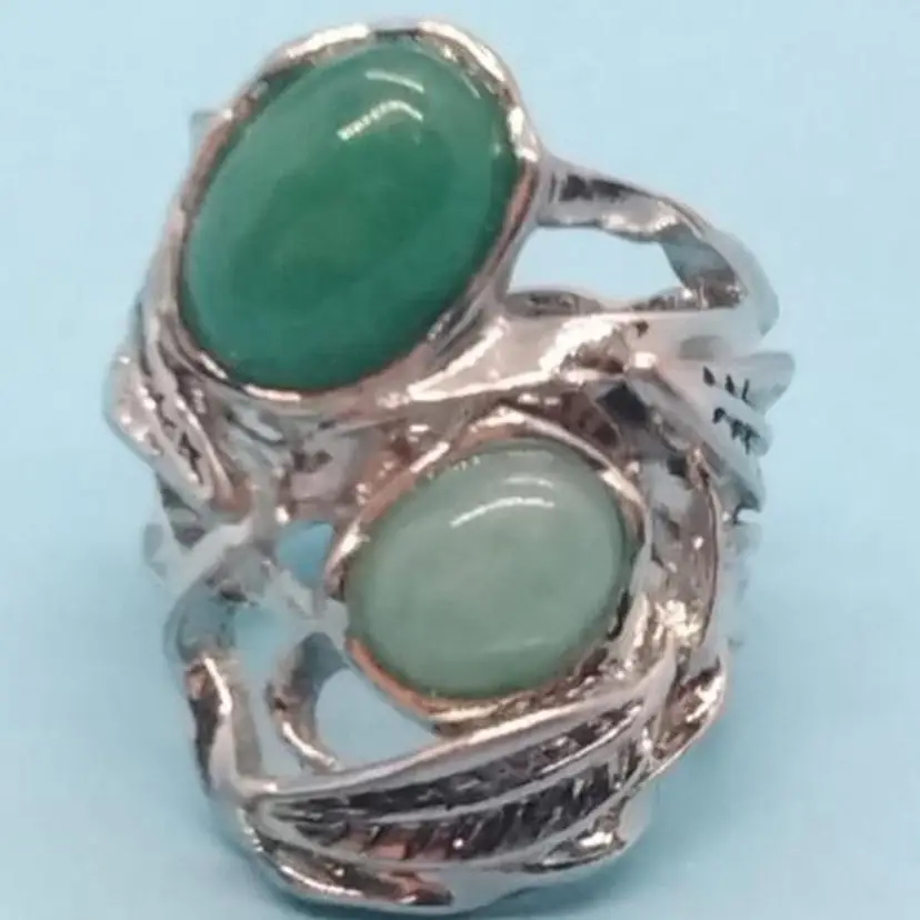 Vintage Silver Tone Feather Ring with Green Stones, Elastic Band