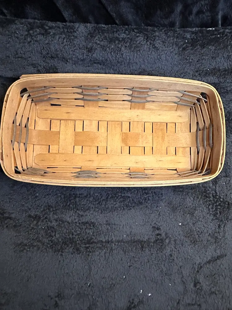 Vintage 1993 Longaberger Hand Woven Bakery/Bread Basket Signed Exc. Condition