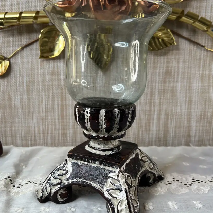 028 Southern Living Glass Bell Jar Resin Base Ornate Candle Holder 8" X 5"