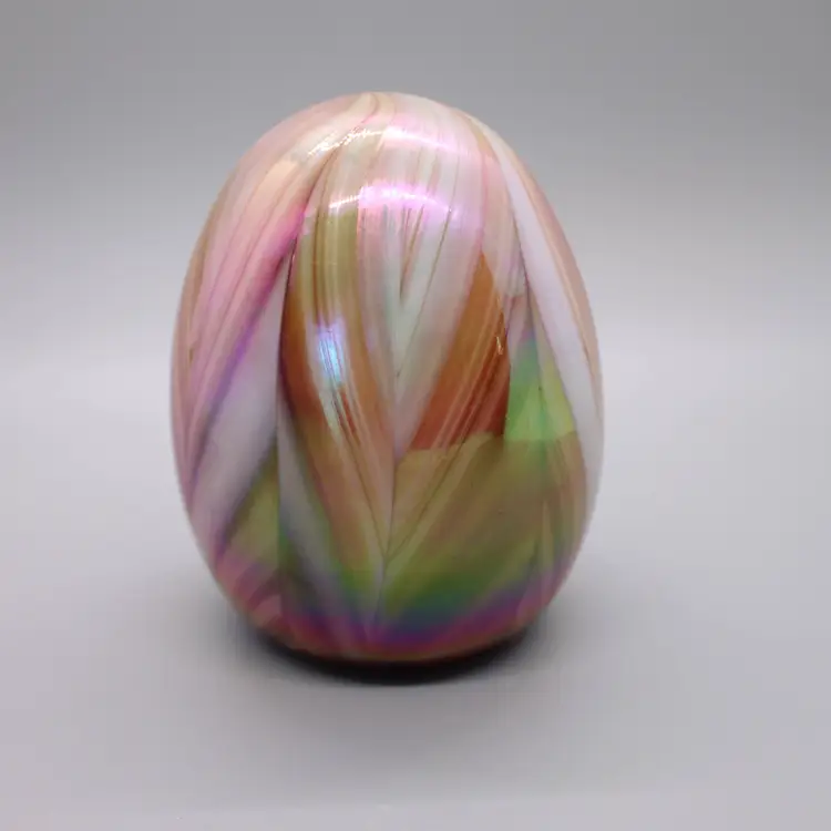 Gibson Art Glass Pulled Feather Egg Shaped Paperweight in Hues of Pink 1987