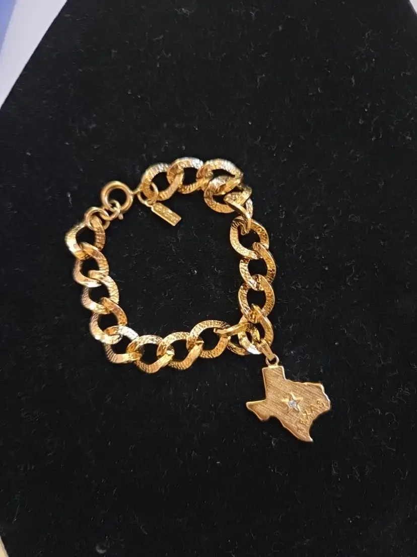 Vintage Monet Gold Tone Charm Bracelet with Texas Charm 7"