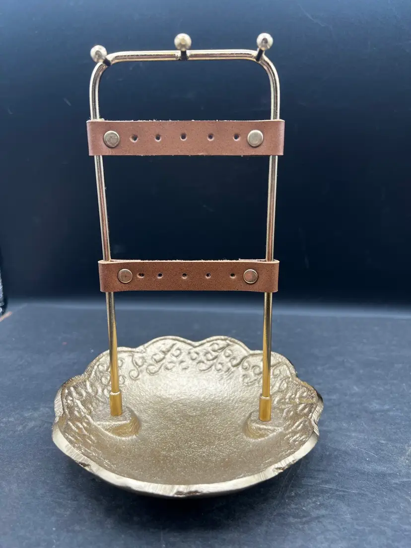 #495B Gold Tone Metal Jewelry Hanger With Leather Earring Straps And Bowl/tray Base