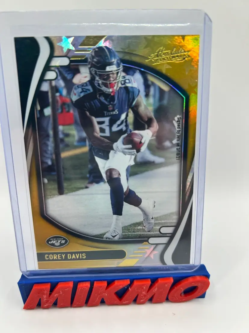 Corey Davis 2021 Absolute Gold Star Foil 18/25 Titans Jets