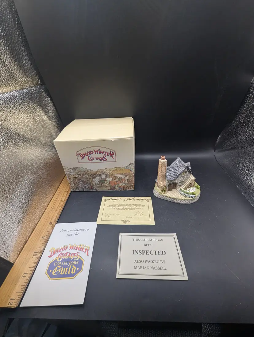 Vtg David Winter Cottage The Smithy By John Hine Studios 1993