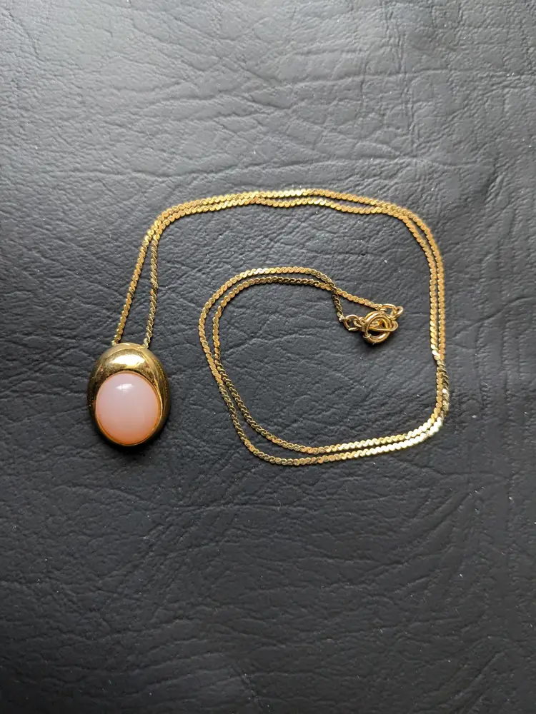 Trifari Signed Pink Oval Cabochon Gold Tone Necklace