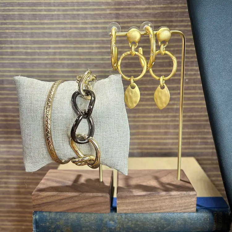 Coordinated Jewelry Set