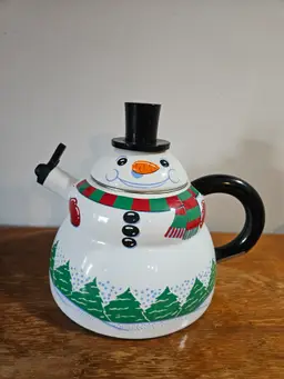 Roshco Vintage snowman kettle. Enamel and steel