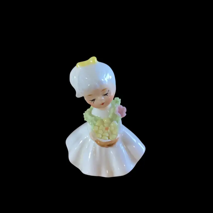 Vintage Miniature NAPCO November Flower Of The Month Figurine Made In Taiwan