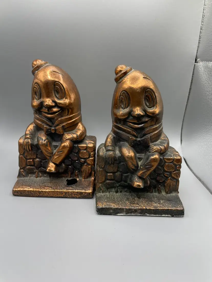Humpty Dumpty Book Ends