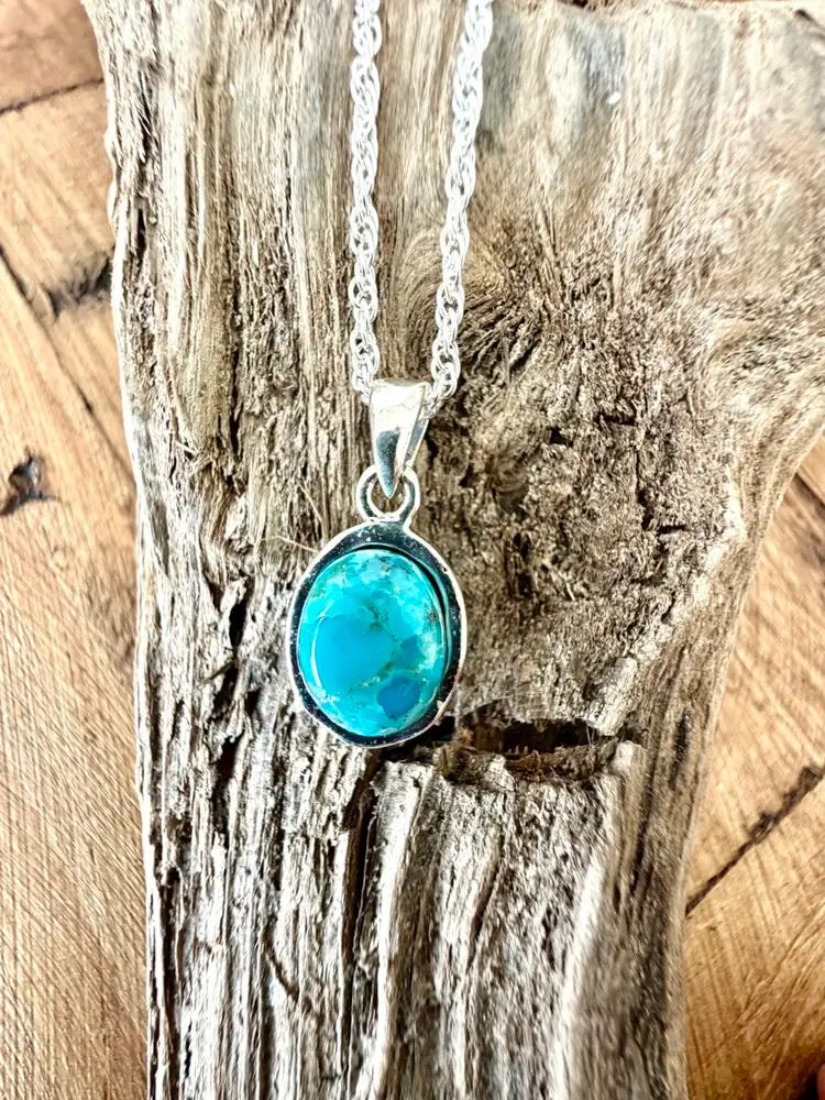 Oval Turquoise Pendant Silver Chain Necklace