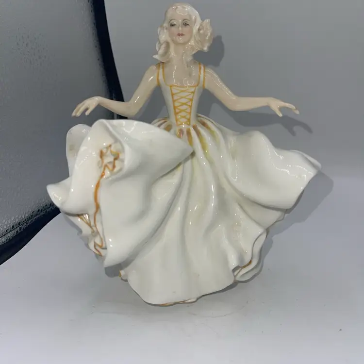 Royal Doulton English Bone China HN2734 "Sweet Seventeen" Figurine