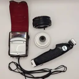 Photo Accessories Lot 2x Lens Capro Foldable Flash Mount Light Meter