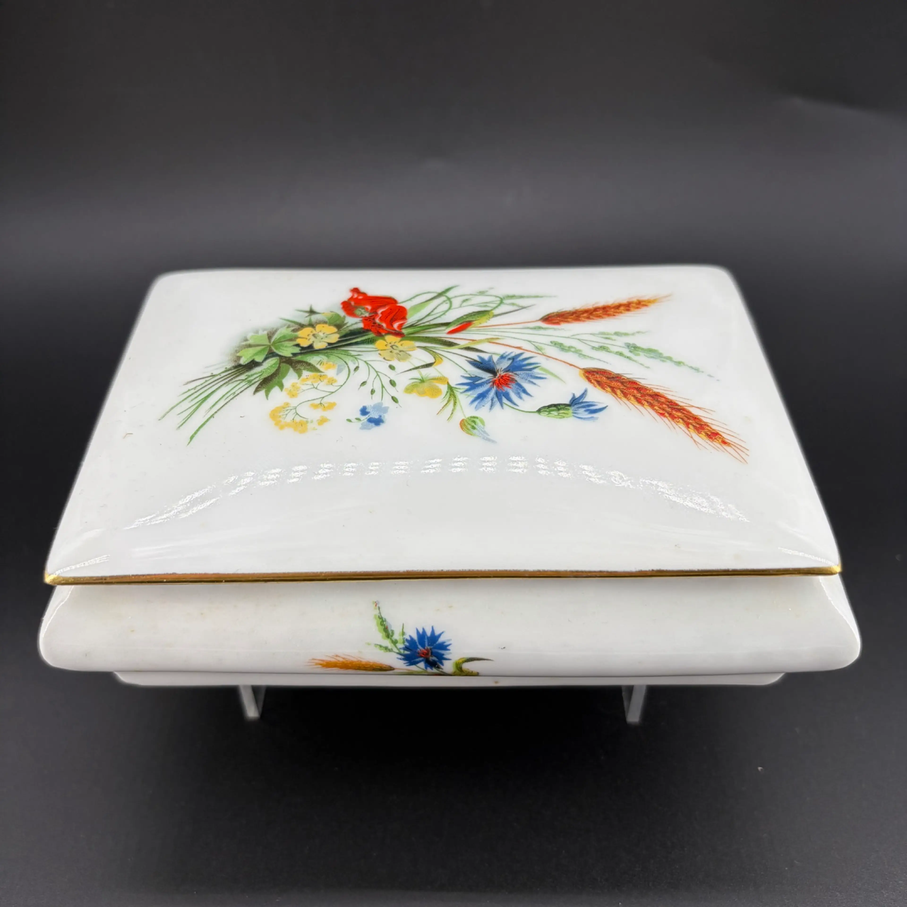 Image 1 of 7