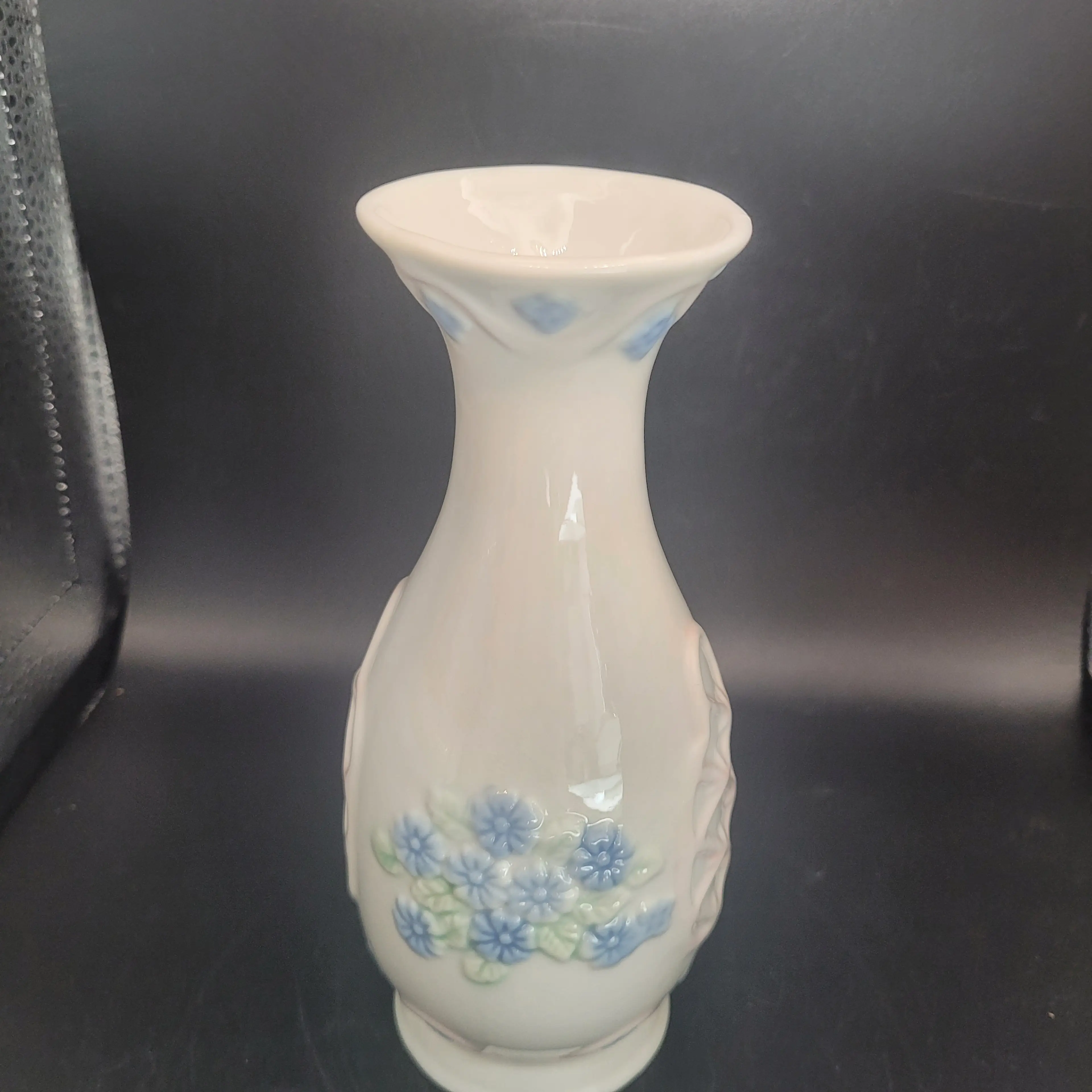 Image 5 of 22