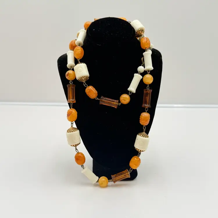 Vintage Ivory And Butterscotch Acrylic And Lucite Beaded Necklace