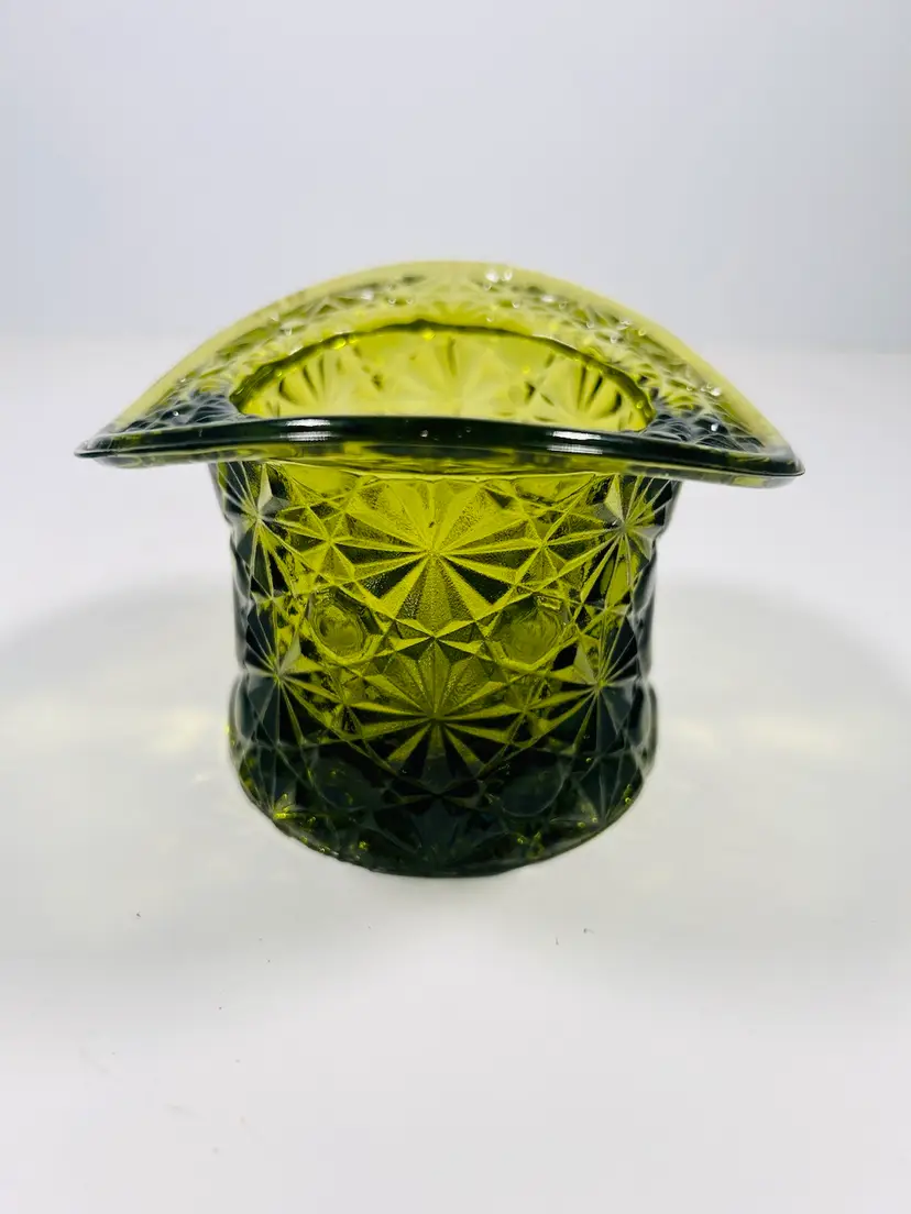 Vintage LE Smith Daisy and Button Large Green Glass Hat Vase 4” Tall