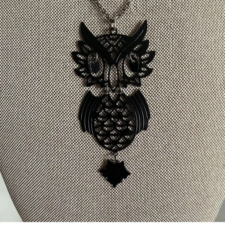 Vintage Reticulated Black Owl Pendant Necklace