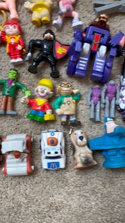 7lbs of 80s 90s Toys