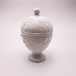 Daisy Floral Milk Glass Egg Shaped Compote Avon B25