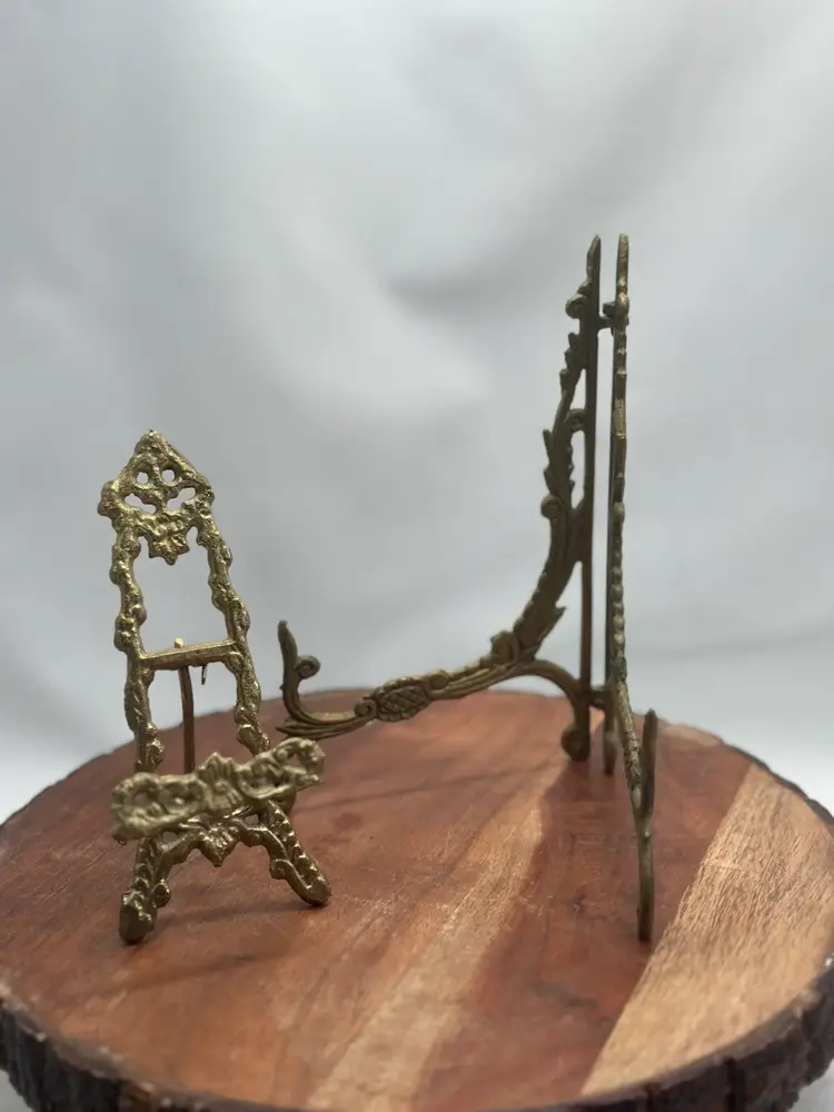 Vintage Brass Wood Ornate Easels Scrolls Lot Of 4 Free Standing