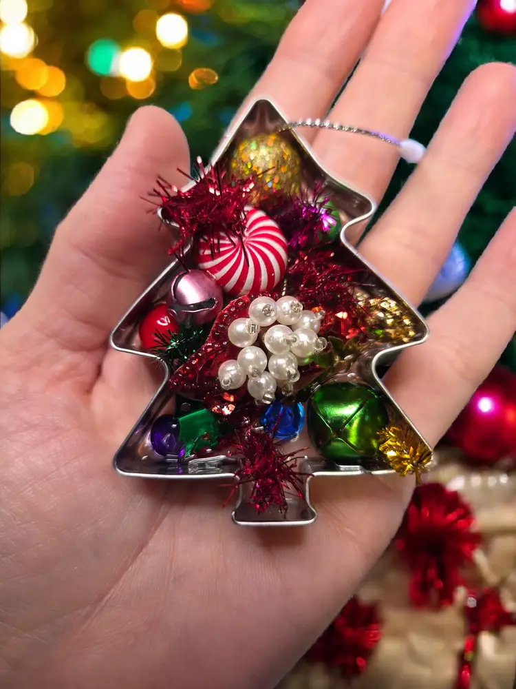 "Oh Christmas Tree..." 🎄 Kitchen Sink Tree Ornament