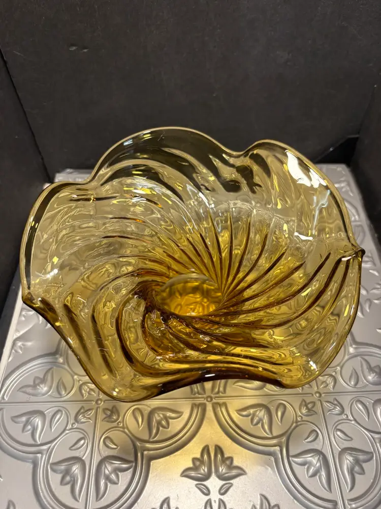 Vintage Amber Swirl Ruffle Top Hat Mcm Vase