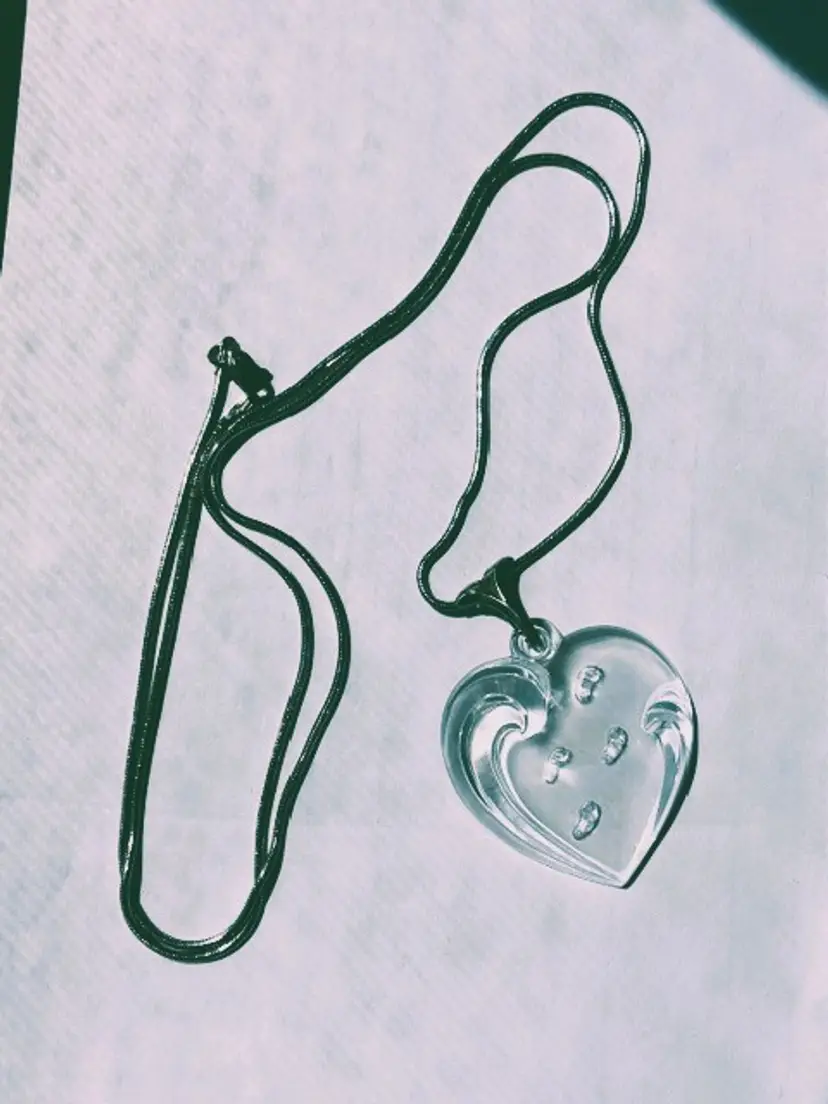 Lenox heart shaped pendant necklace Footprints.
