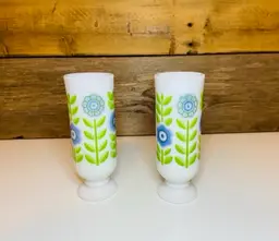 Vintage Avon "Dutch Treat" Milk Glass Demitasse Cups Mid Century Modern Bistro French Country Retro