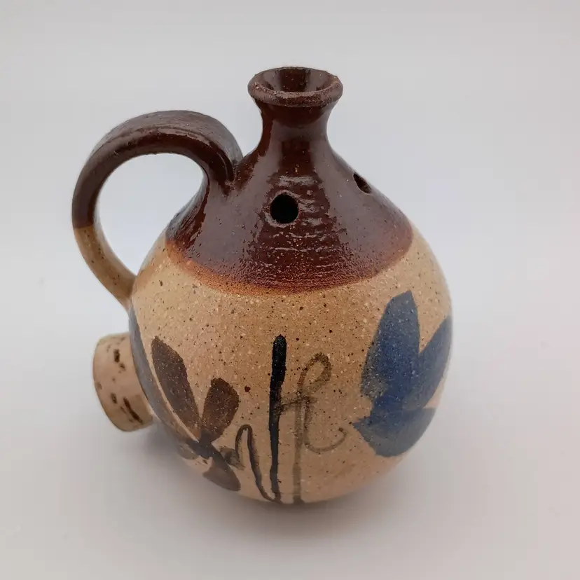 Stamped Belich pottery vessel