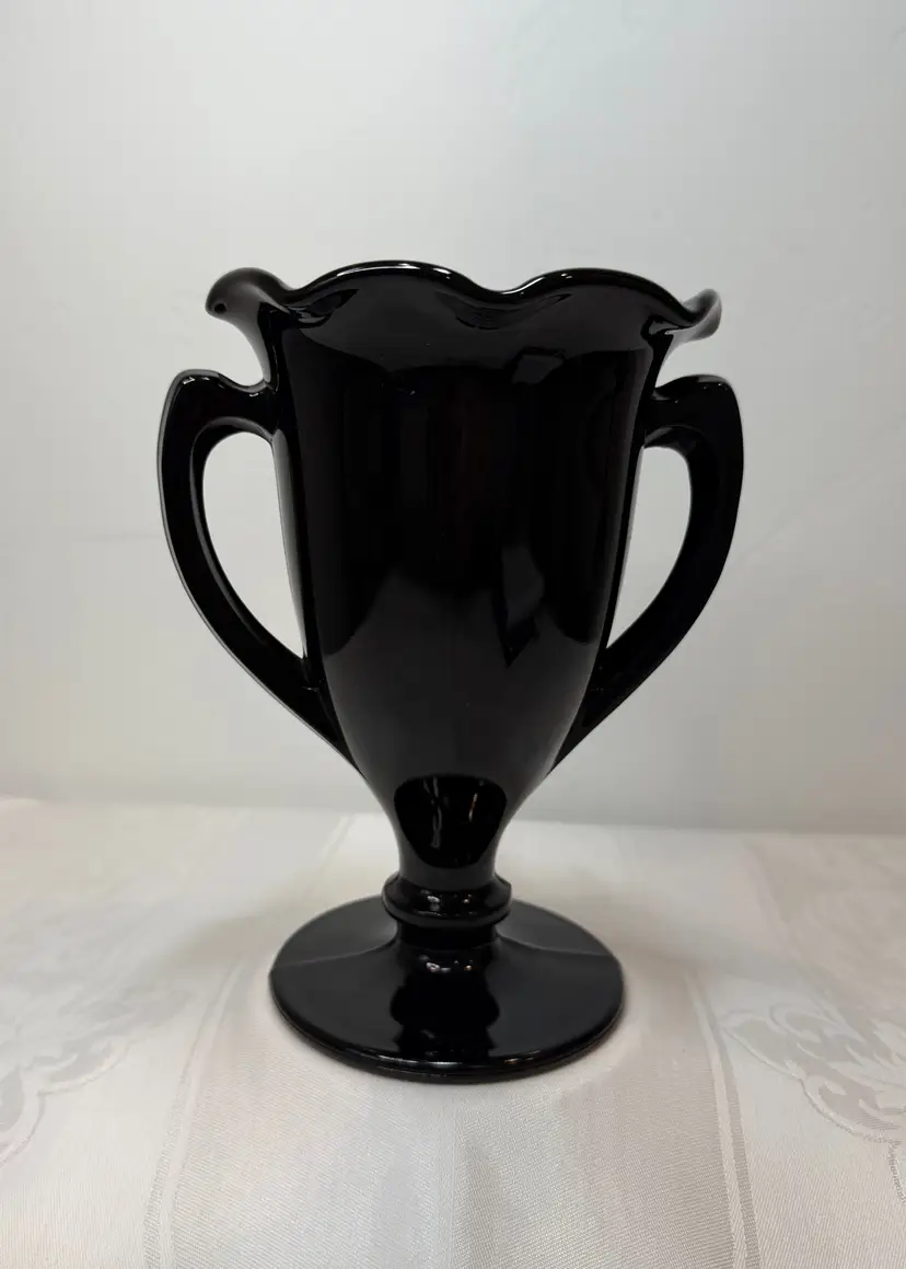 L.E. Smith Black Amethyst Glass Trophy Vase