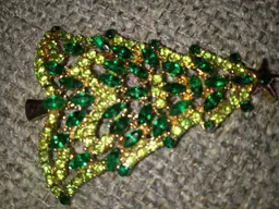 Gold tone Christmas tree