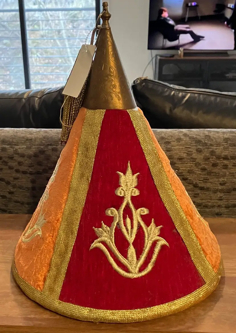 Decorative Moroccan-style Tanjine Tangine Cover Orange red velvet Brass Top