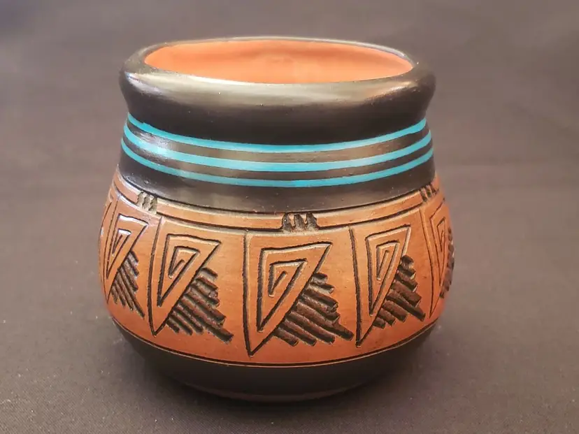 Vase - Vanessa Charlie Signed Native American New Mexico Clay Painted & Incised