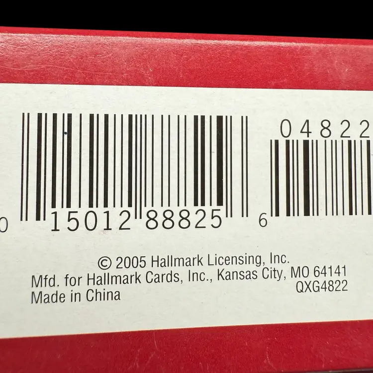 Hallmark Keepsake Ornament Santas From Around The World England 2005