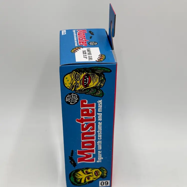 Vampire Girl Neca Ben Cooper 5.5” Clothed Action Figure Halloween Costume & Mask