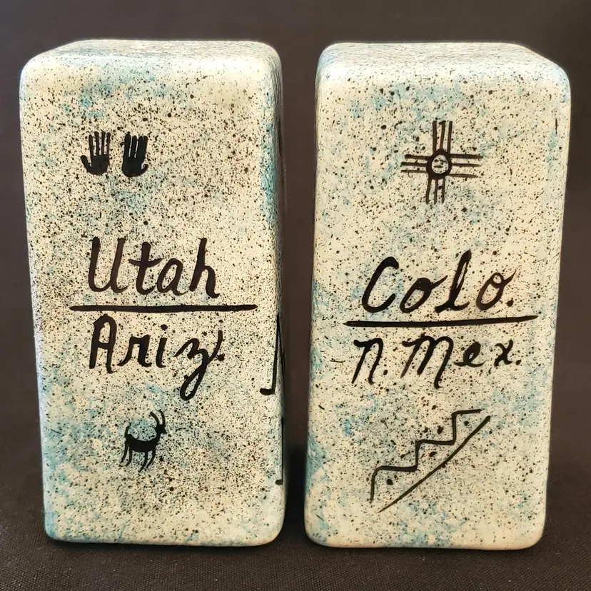 Studio Art Salt Pepper Shakers Four Corners Ceramic Signed LYNN unbranded 3⅝" Tall