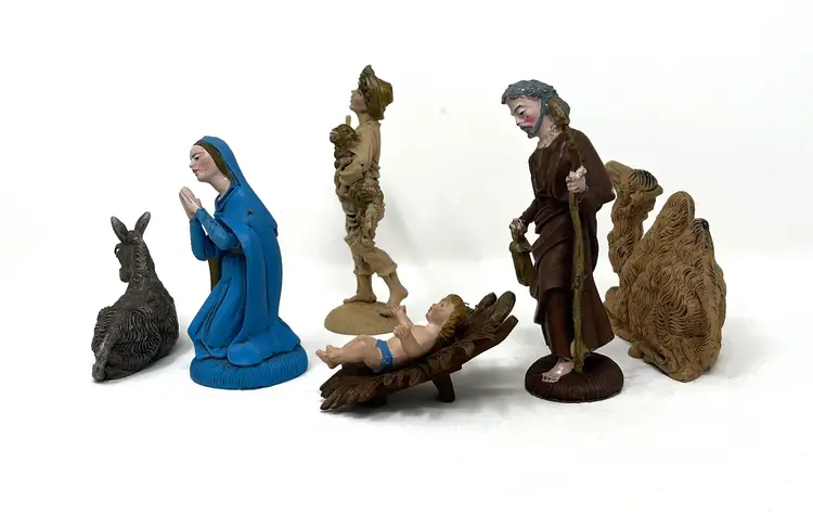Vintage Made in Italy Hard Plastic 6 Piece Nativity Set
