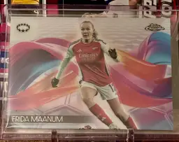 Frida Maanum 2024/25 Topps Chrome UWCL Helix Case Hit Arsenal Norway Soccer Card