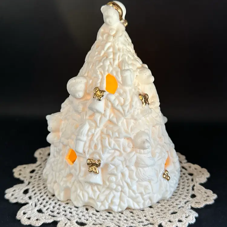 White Porcelain Bear Tree With Gold Bows Trim Votive Holder Excellent Condition